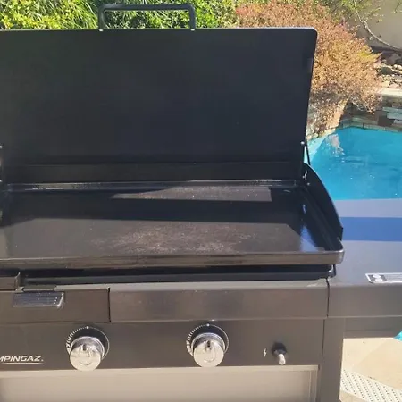 Datimbi Avec Piscine Vila *