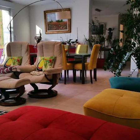 Datimbi Avec Piscine Vila Bandol