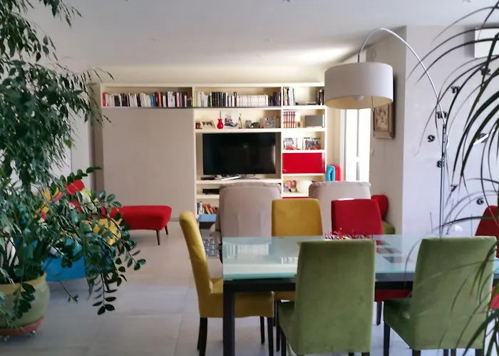 Вилла Datimbi Avec Piscine Бандоль